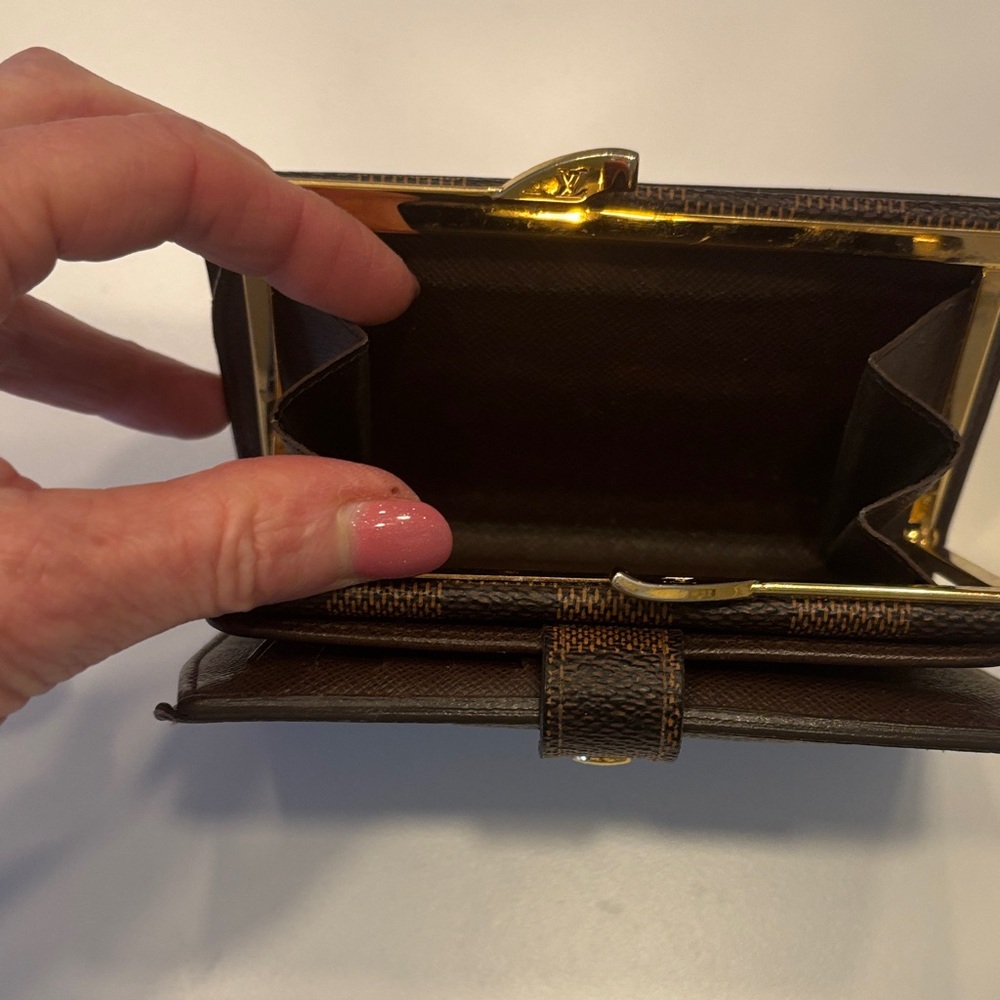 Louis Vuitton Brown Checkered Wallet - Picture 4 of 6